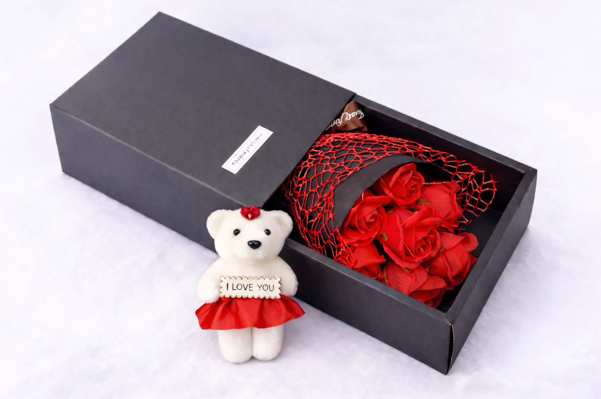 Bouquet de roses éternelle Rouge & mini ourson